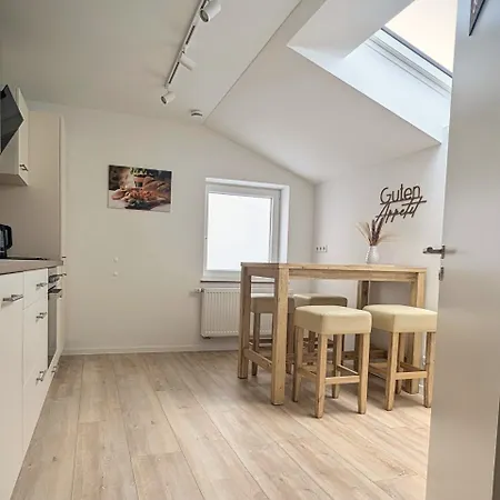 Gasthof Haus Zur Krone - Pension&unterkunft In Ulmbach Bei Steinau Steinau an der Straße