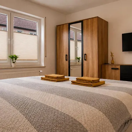 Haus Zur Krone - Pension&unterkunft In Ulmbach Bei Steinau