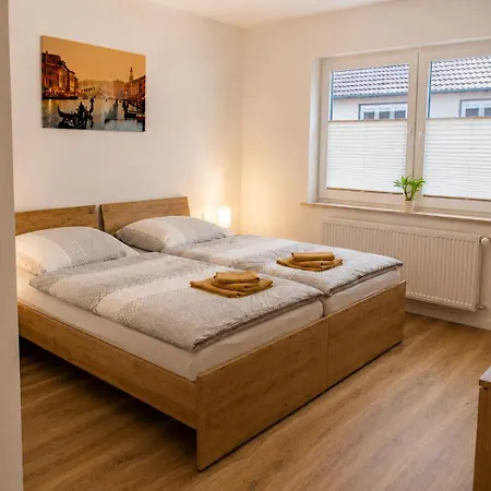 Haus Zur Krone - Pension&unterkunft In Ulmbach Bei Steinau Gasthof