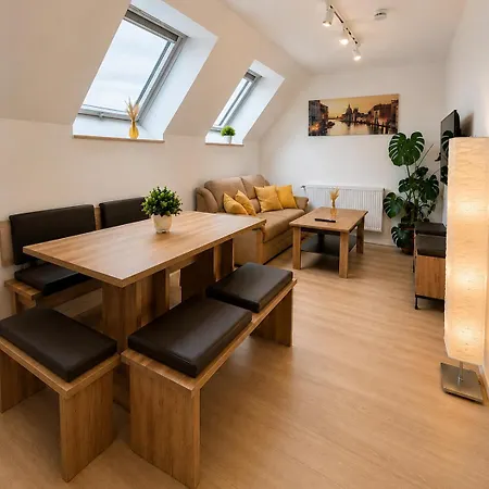 Gasthof Haus Zur Krone - Pension&unterkunft In Ulmbach Bei Steinau Steinau an der Straße