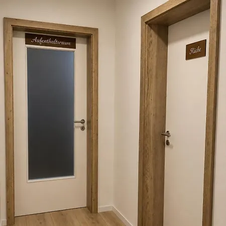 Haus Zur Krone - Pension&unterkunft In Ulmbach Bei Steinau 3*
